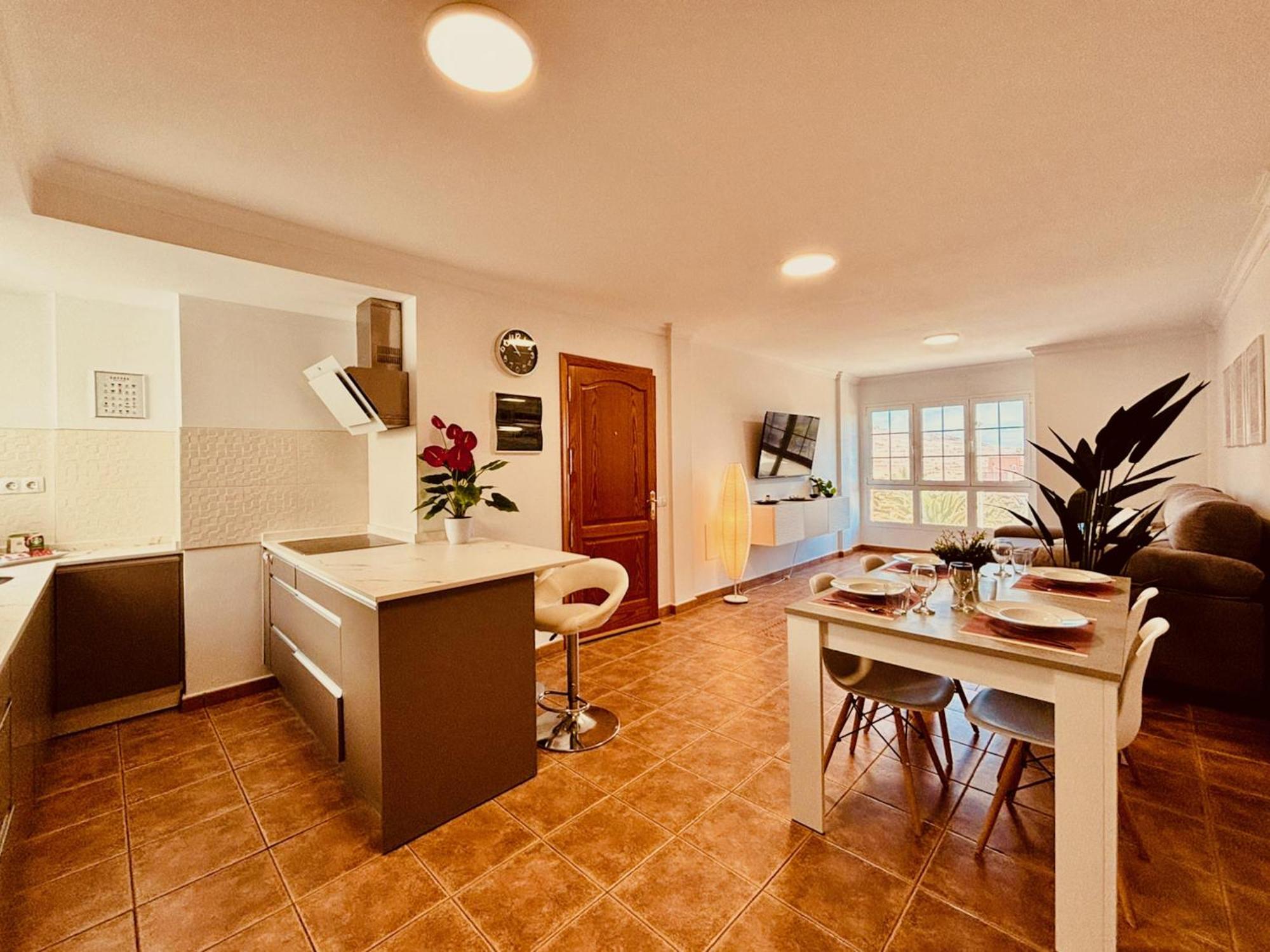 Апартаменты Click&guest - Atlantic Sun House In Playa Arinaga Агуимес